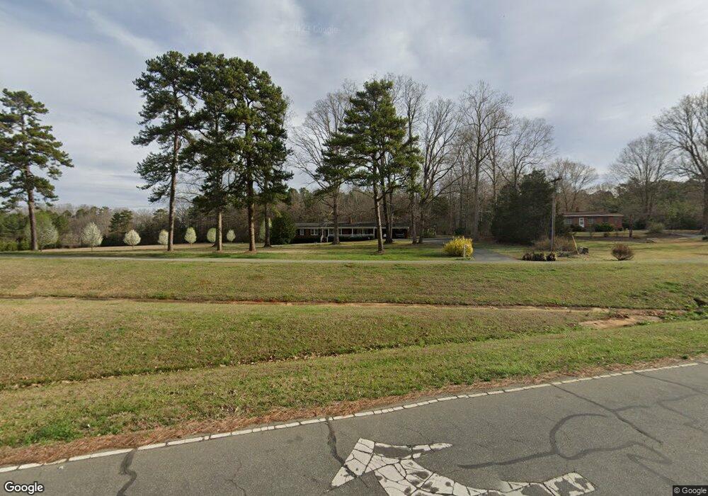 35 Brewer Dr, Siler City, NC 27344 - photo 1