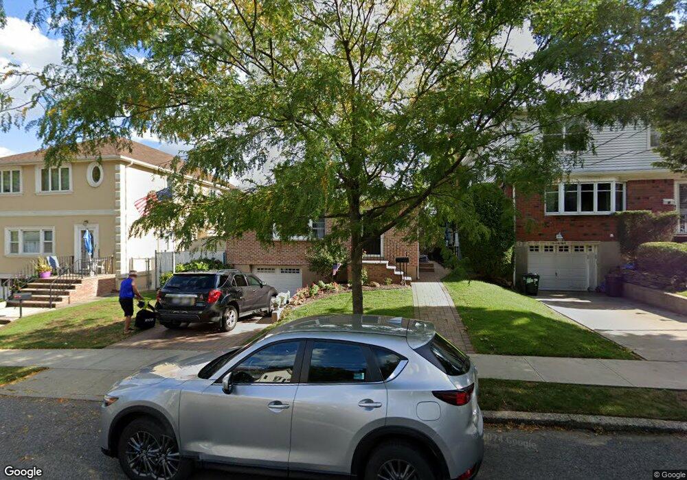 74 Leslie Ave, Staten Island, NY 10305 - photo 1