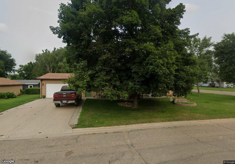 1515 16th Ave SW, Jamestown, ND 58401 - photo 1