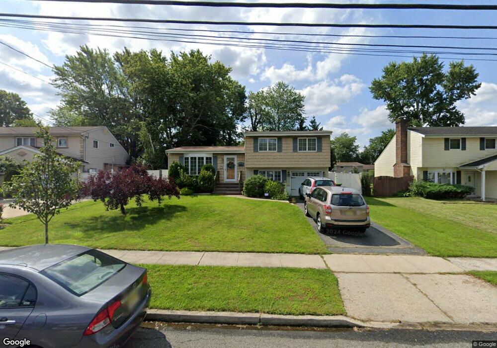121 Throckmorton Ln, Old Bridge, NJ 08857 - photo 1