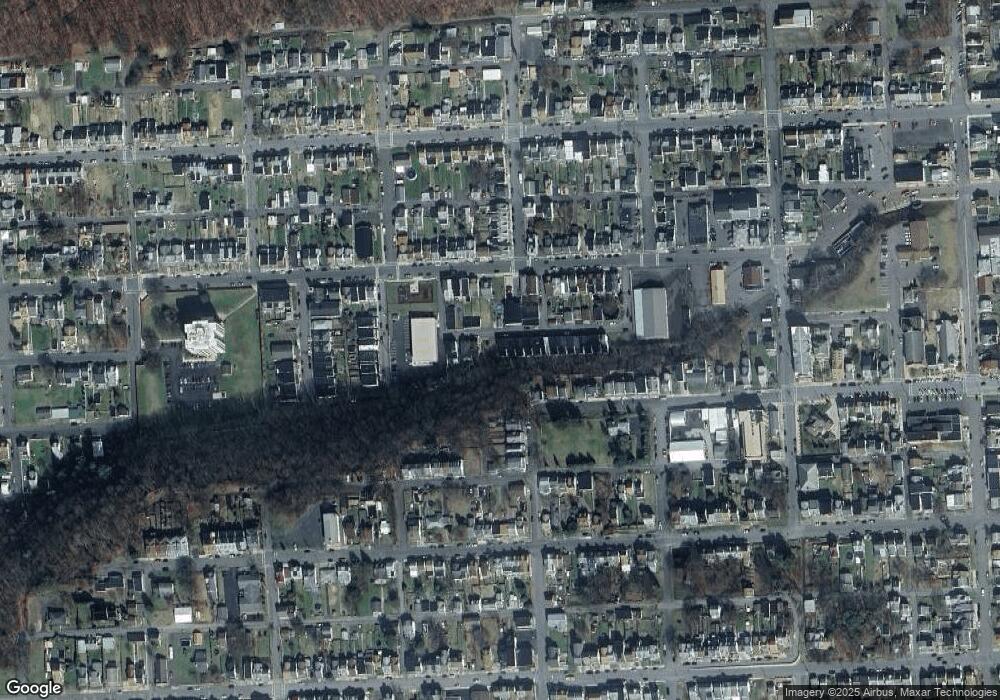 1110 W Lynn St, Coal Township, PA 17866 - photo 1