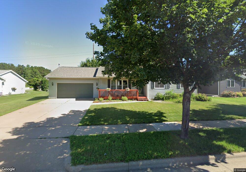 913 Eastwood St, Holmen, WI 54636 - photo 1