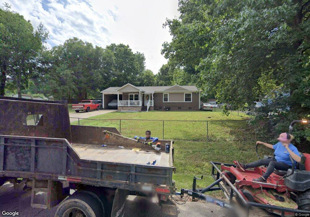 846 Robinson Cir, Reidsville, NC 27320 - photo 1