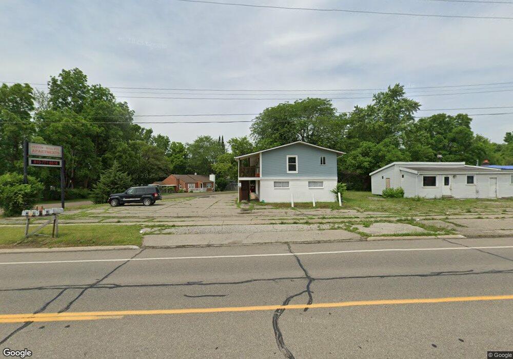 3418 Fenton Rd unit 1, Flint, MI 48507 - photo 1