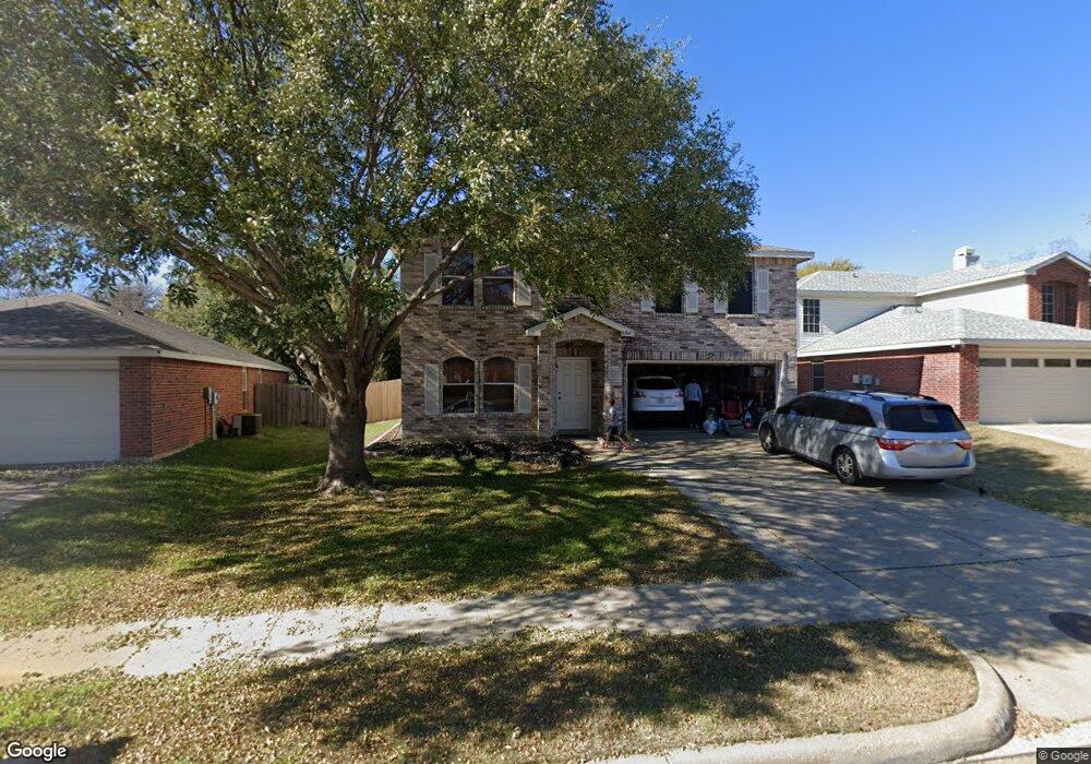 8304 Seven Oaks Ln, Denton, TX 76210 - photo 1