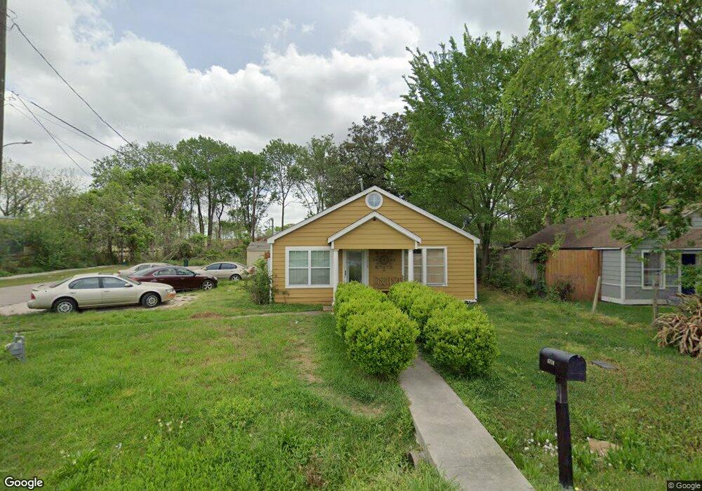 5716 Brackenridge St, Houston, TX 77026 - photo 1