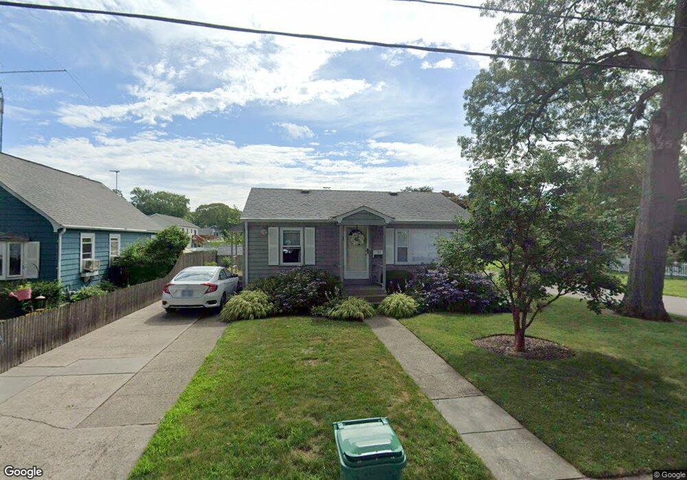 32 Elwin St, Warwick, RI 02889 - photo 1