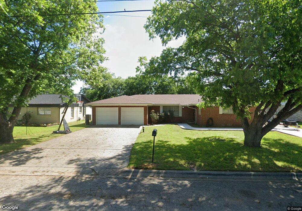 320 Stroud St, Cleburne, TX 76033 - photo 1