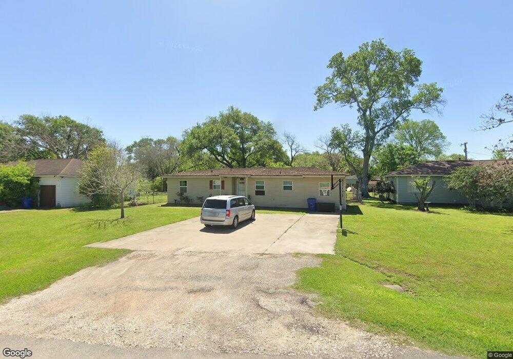 3108 Skelly Rd, Bay City, TX 77414 - photo 1