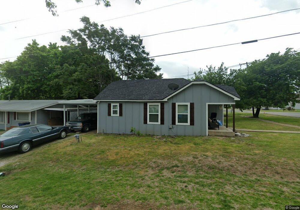 401 Houston St, Pottsboro, TX 75076 - photo 1