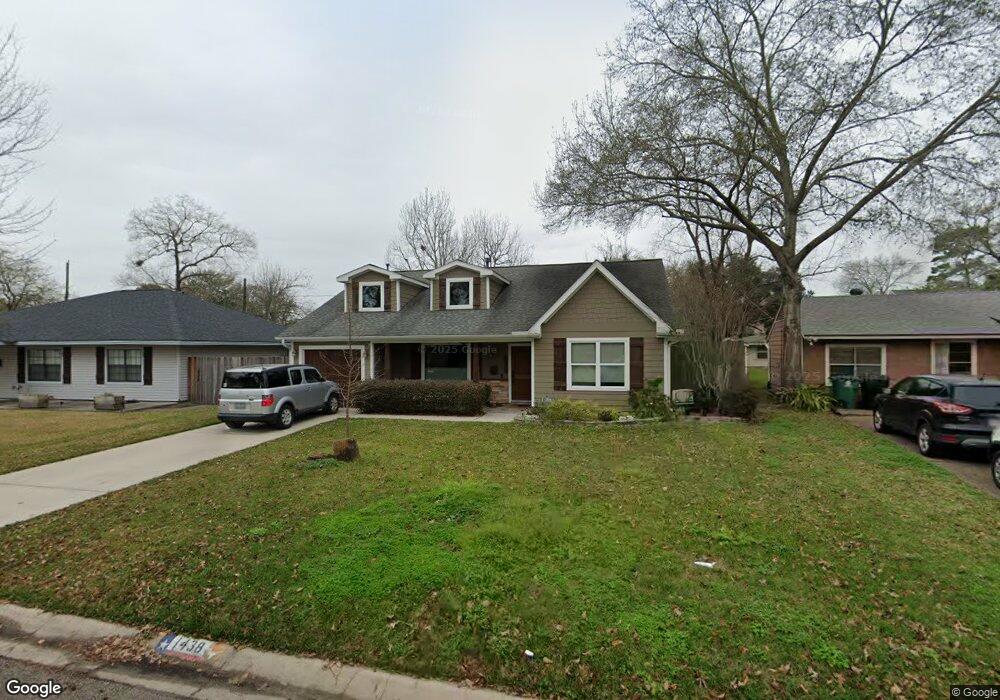 1438 Chamboard Ln, Houston, TX 77018 - photo 1