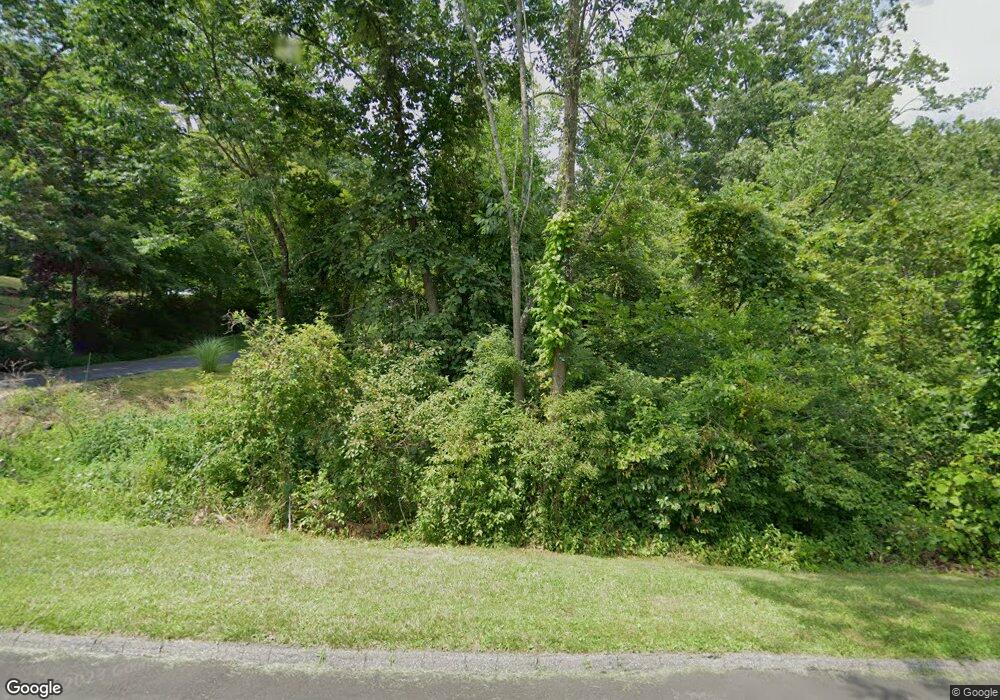 12 Old Lantern Rd, Danbury, CT 06810 - photo 1