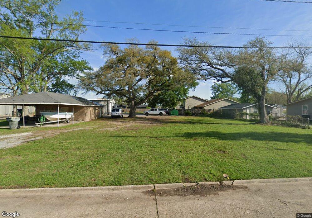 319 E Oak Ln, Lake Charles, LA 70605 - photo 1