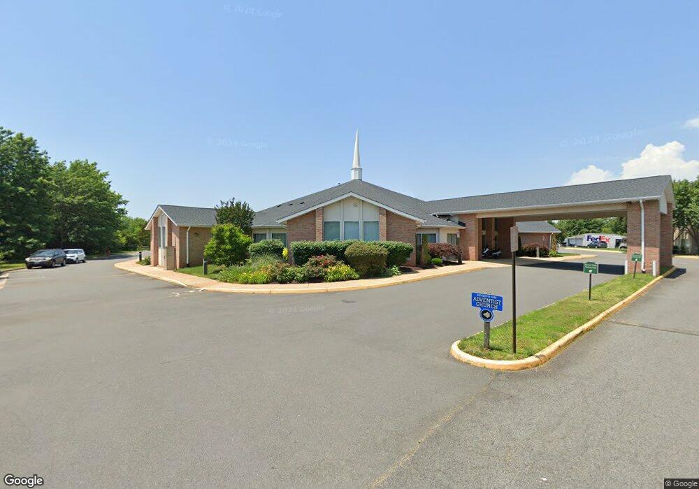 9858 Fairmont Ave, Manassas, VA 20109 - photo 1