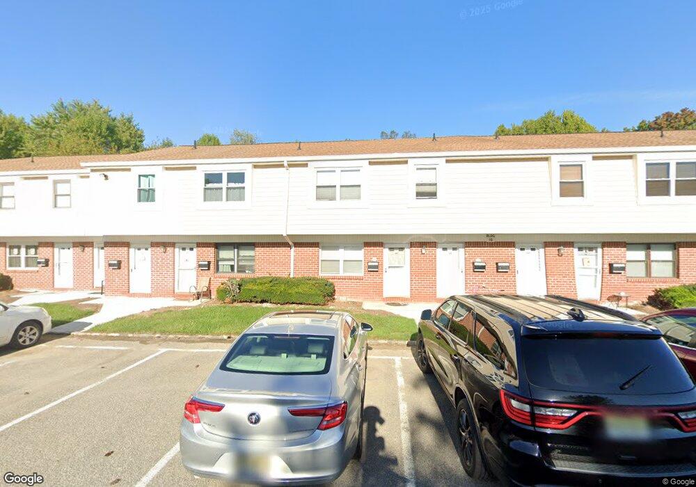 1010 Silver Ct unit 1010, Hamilton Square, NJ 08690 - photo 1