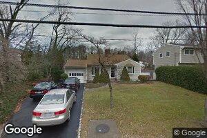 128 Glenwood Rd, Glen Head, NY 11545