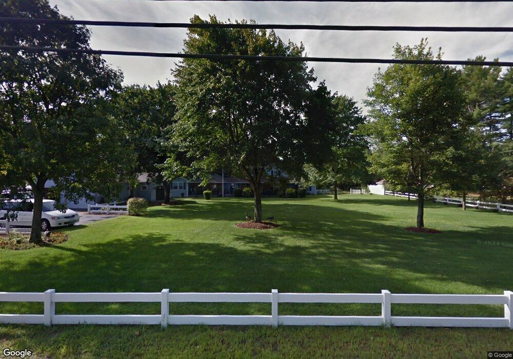 76 Baboosic Lake Rd, MerriMacK, NH 03054 - photo 1