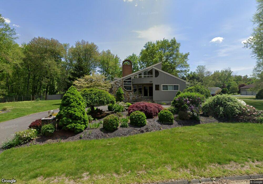 10 Revere Ln, Trumbull, CT 06611 - photo 1