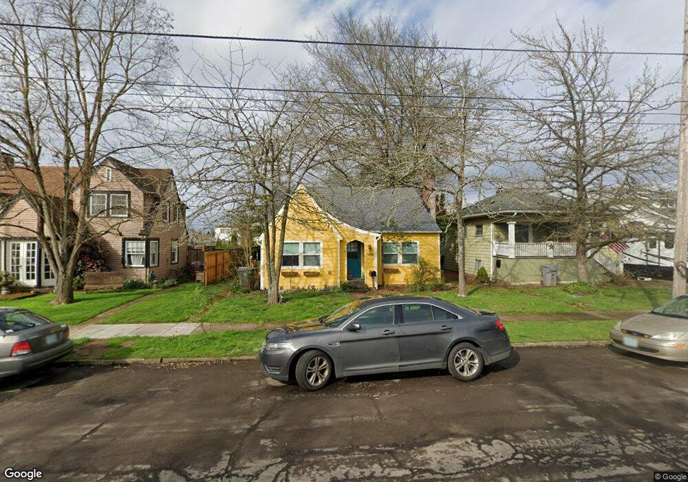 1244 Calapooia St SW, Albany, OR 97321 - photo 1