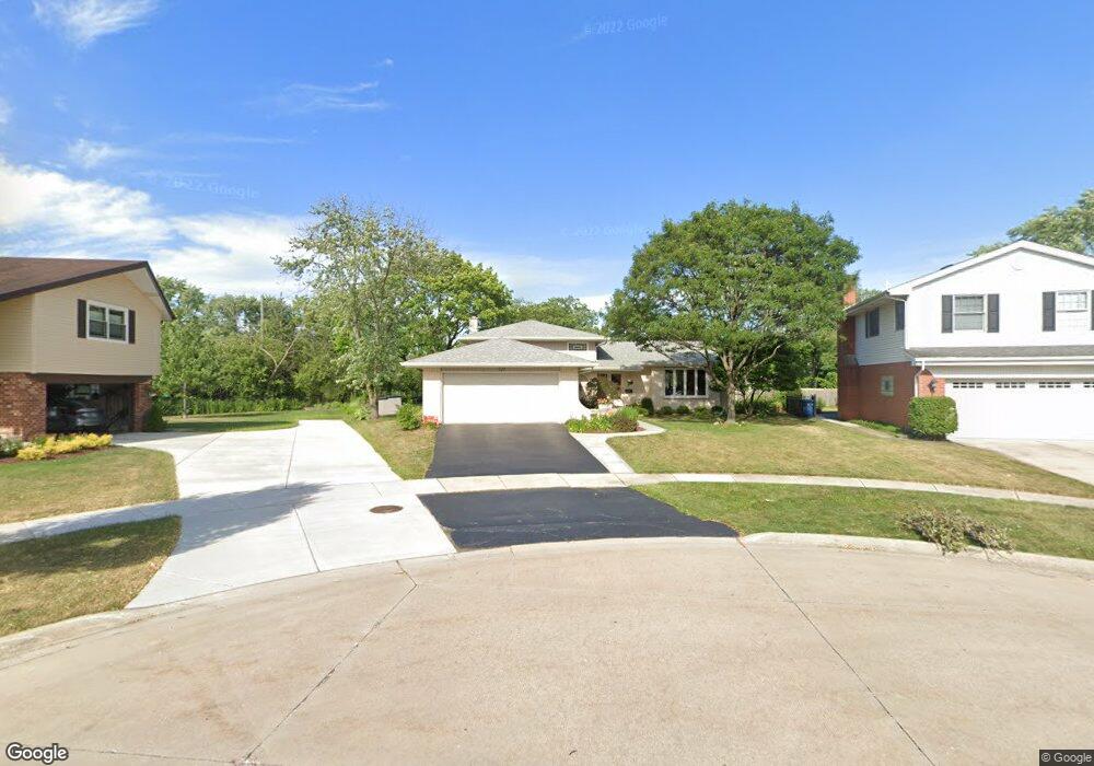 727 S Stuart Ct, Elmhurst, IL 60126 - photo 1