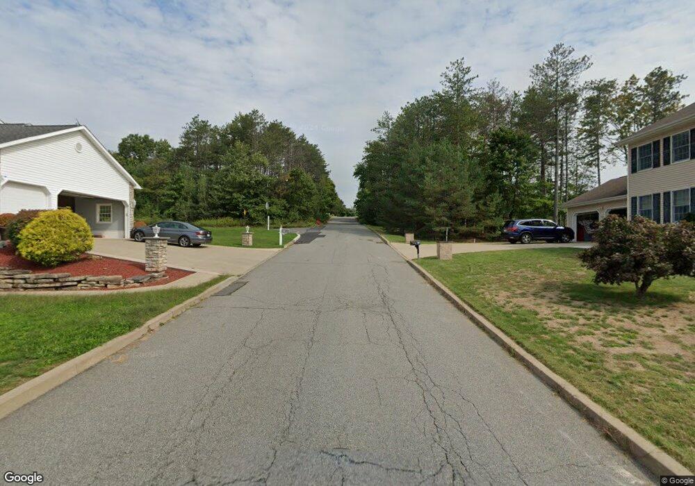 38 Williamsburg Ln, Scranton, PA 18504 - photo 1