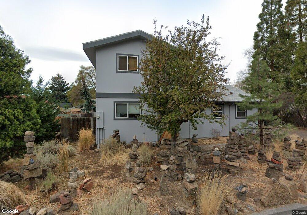 127 NW 12th St, Redmond, OR 97756 - photo 1