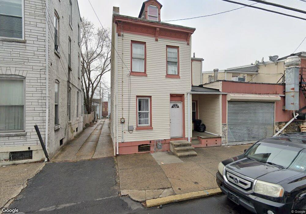 344 N 10th St, Reading, PA 19604 - photo 1