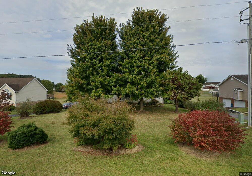 3961 Lyndhurst Rd, Stuarts Draft, VA 24477 - photo 1