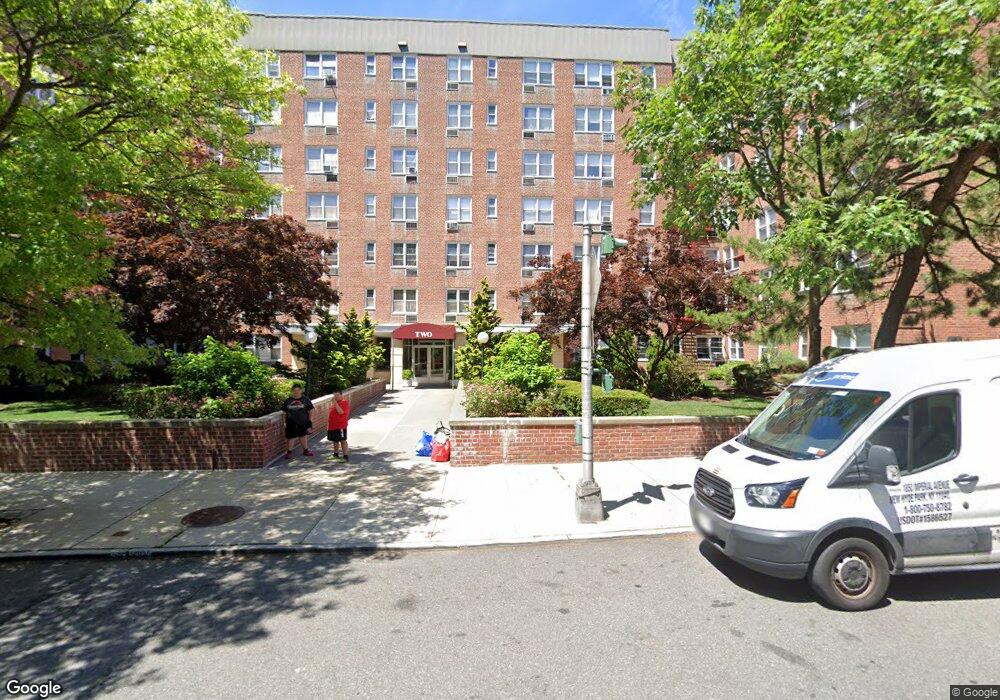 Sadore Lane Gardens unit 3P, Yonkers, NY 10710 - photo 1