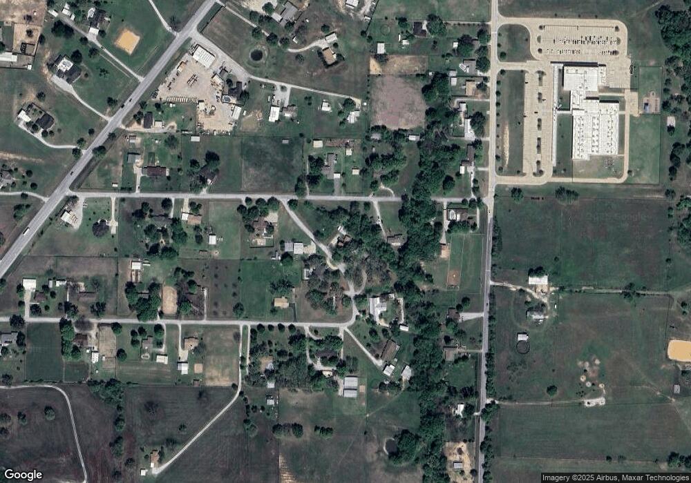 122 Travis Rd, Decatur, TX 76234 - photo 1