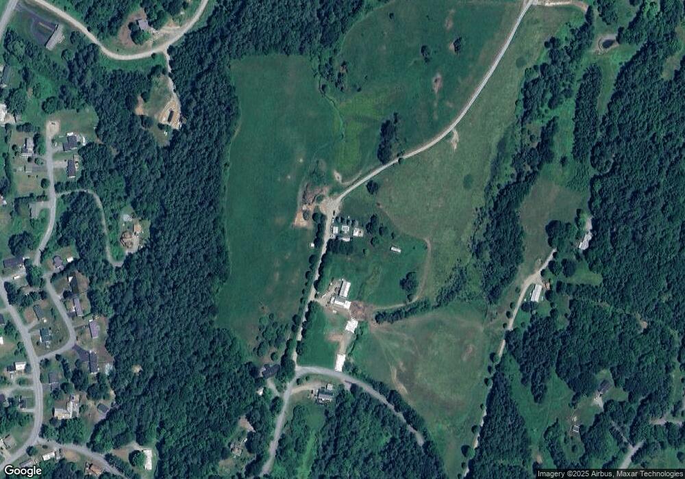 102 Buxton Dr, Saint Johnsbury, VT 05819 - photo 1