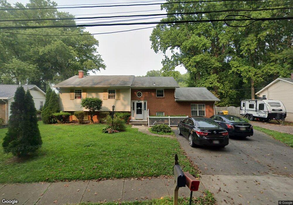 907 Old County Rd, Severna Park, MD 21146 - photo 1