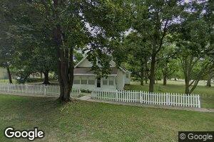 565 Maple St, Burr, NE 68324