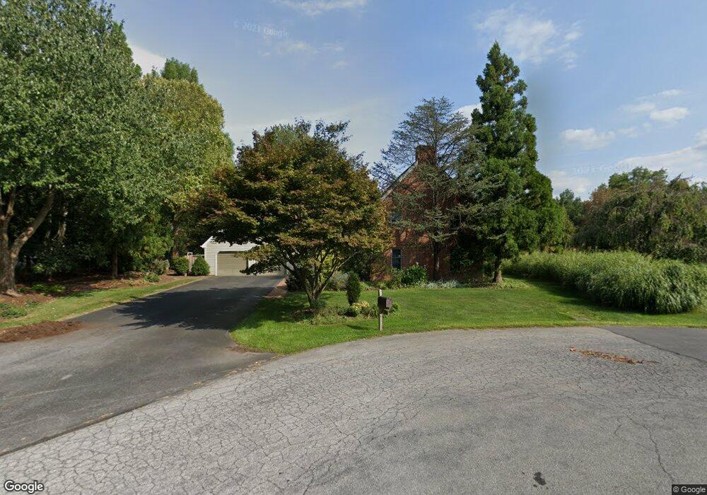 540 Lauers Ln, Reading, PA 19610 - photo 1