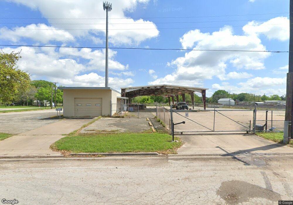 2601 Avenue K, Bay City, TX 77414 - photo 1