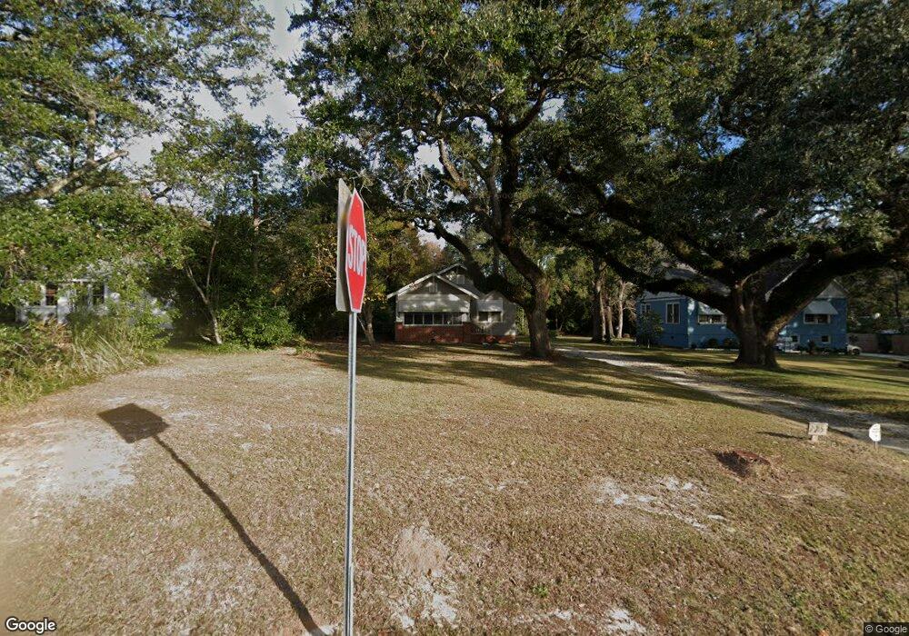 225 W Mount Island Dr, Mobile, AL 36606 - photo 1