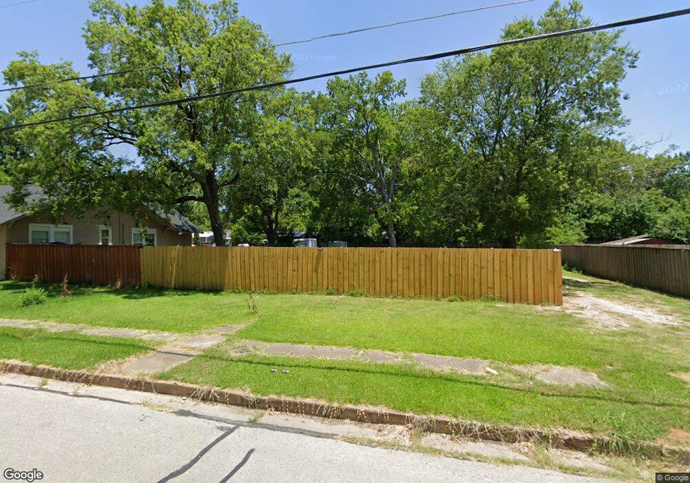 614 Beech St, Bonham, TX 75418 - photo 1