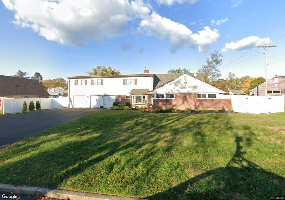 43 Rose Apple Rd, Levittown, PA 19056 - photo 1