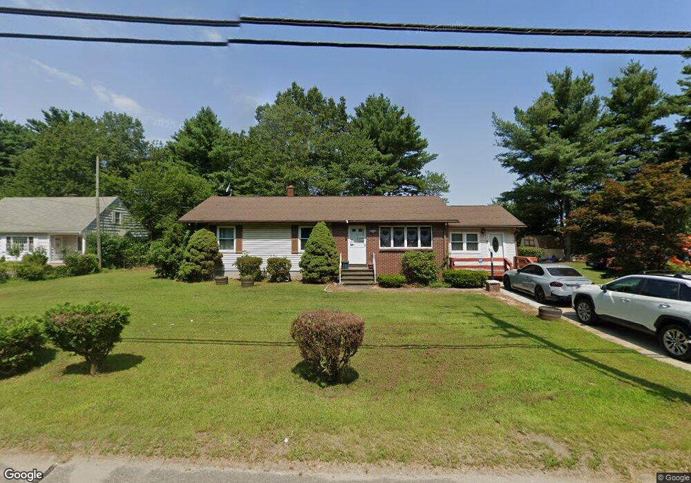 913 East St, Ludlow, MA 01056 - photo 1