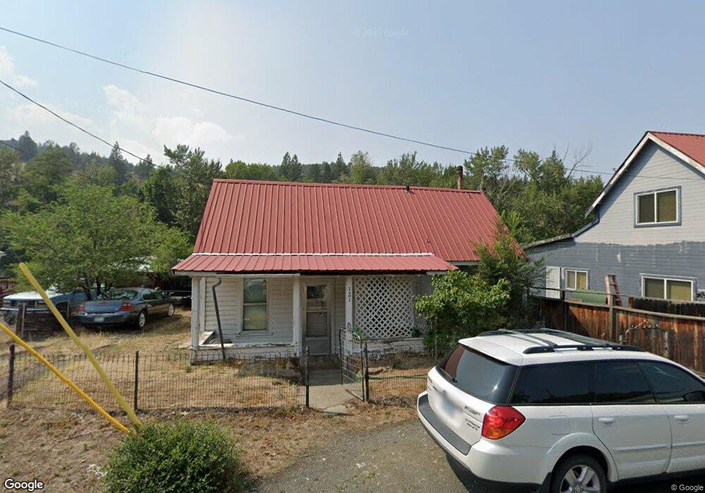 121 N Clark St, Canyon City, OR 97820 - photo 1