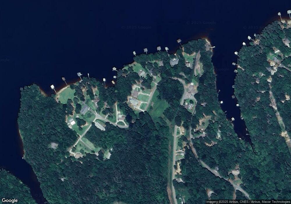 2874 Lakeland Dr, Toccoa, GA 30577 - photo 1