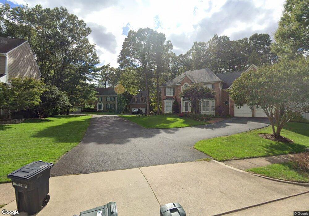 3302 Willow Glen Dr, Herndon, VA 20171 - photo 1