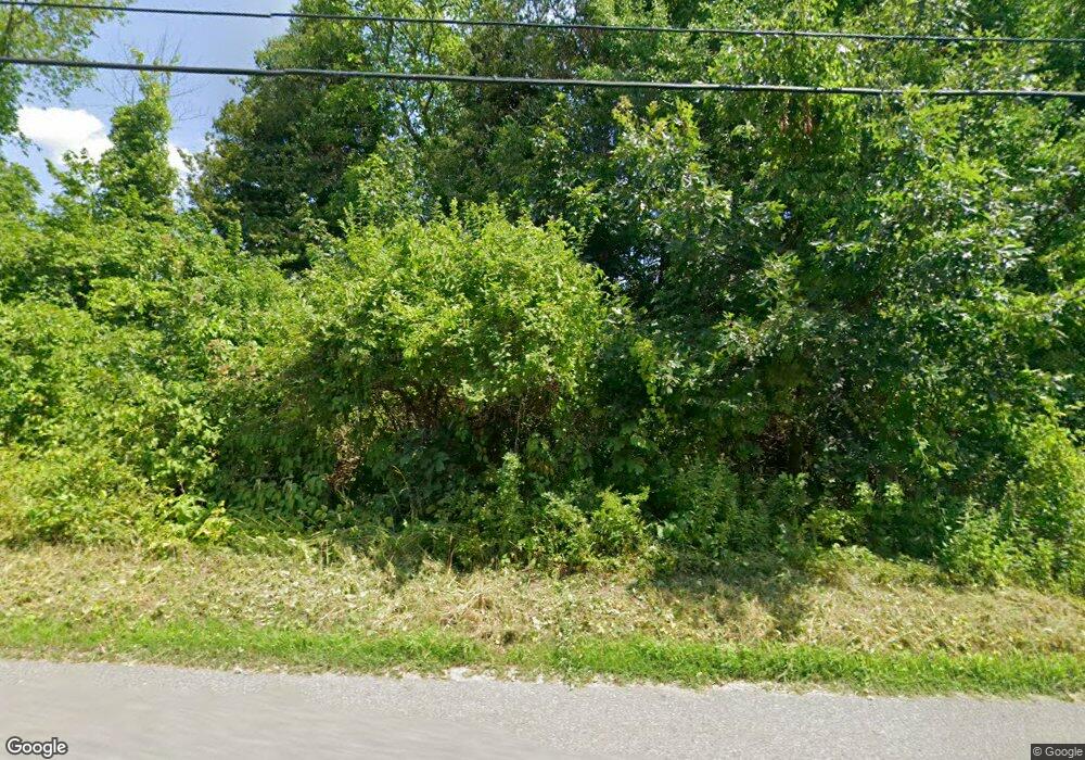 302 Cross St, Carlisle, MA 01741 - photo 1