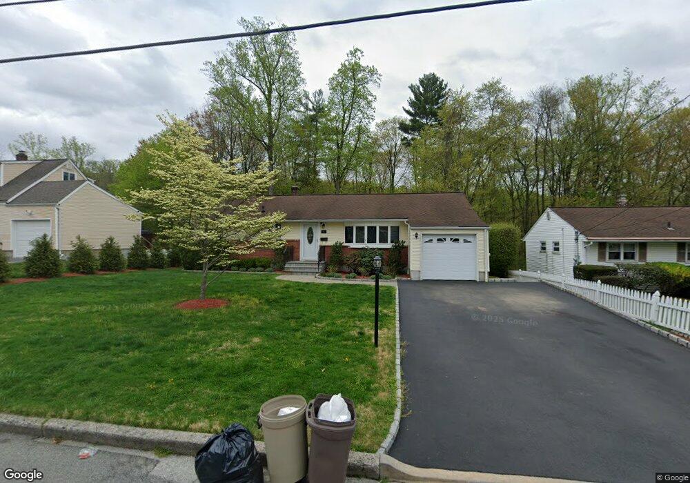 16 Oakbrook Rd, Ossining, NY 10562 - photo 1