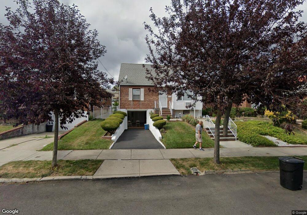 19661 45th Rd, Flushing, NY 11358 - photo 1