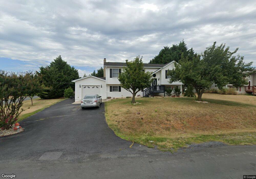 266 Breckenridge Ct, Strasburg, VA 22657 - photo 1