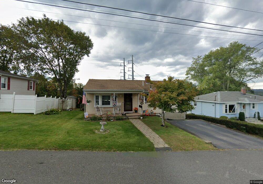 58 Valley View Dr, Waterbury, CT 06708 - photo 1