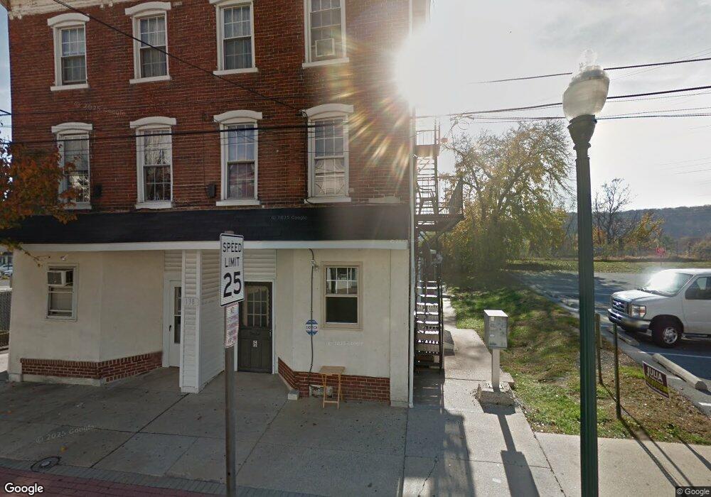 138 W Lancaster Ave unit 4, Downingtown, PA 19335 - photo 1