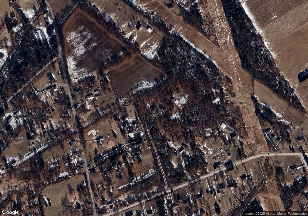 1060 Sleepy Hollow Rd, Pennsburg, PA 18073 - photo 1