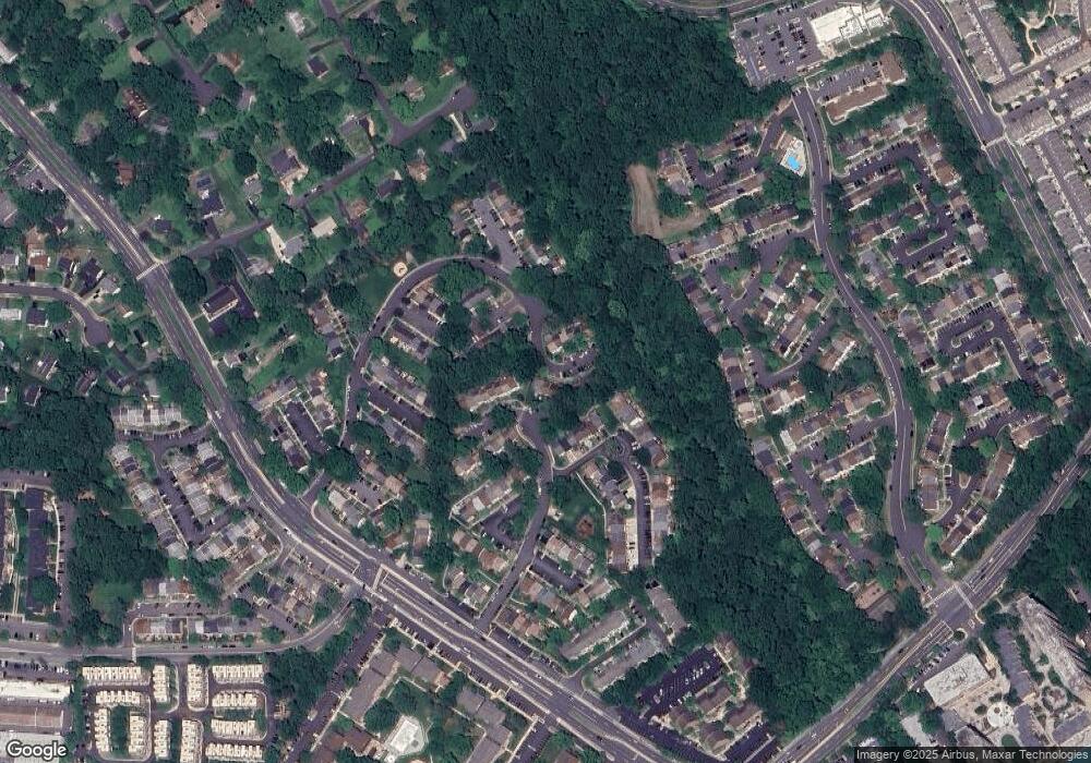 9599 Lindenbrook St, Fairfax, VA 22031 - photo 1